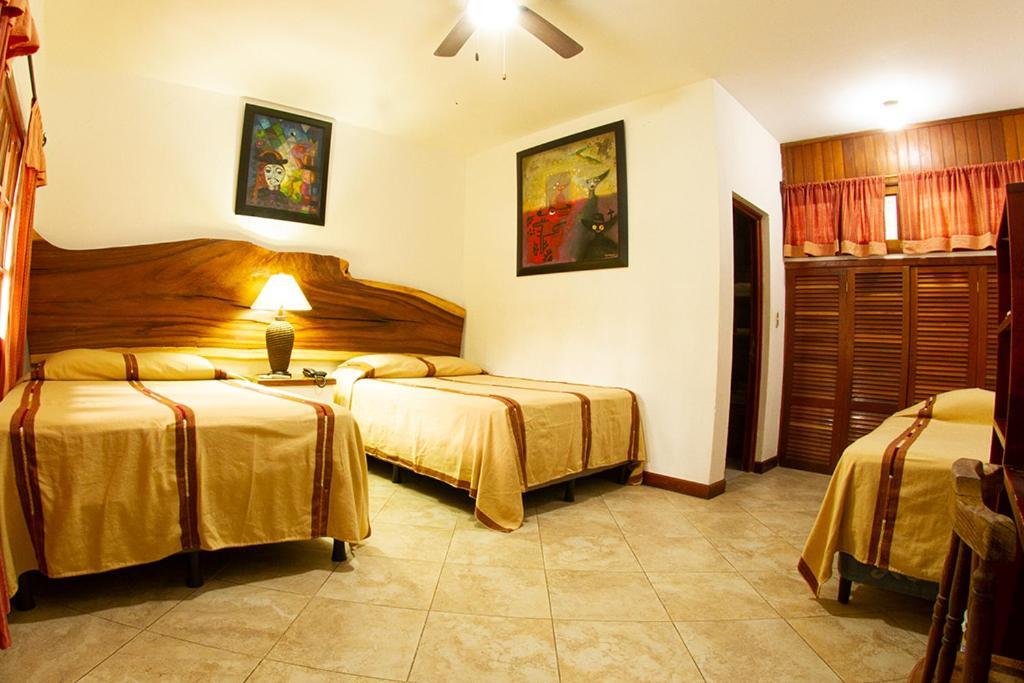 Dos Mundos Hotel 4*