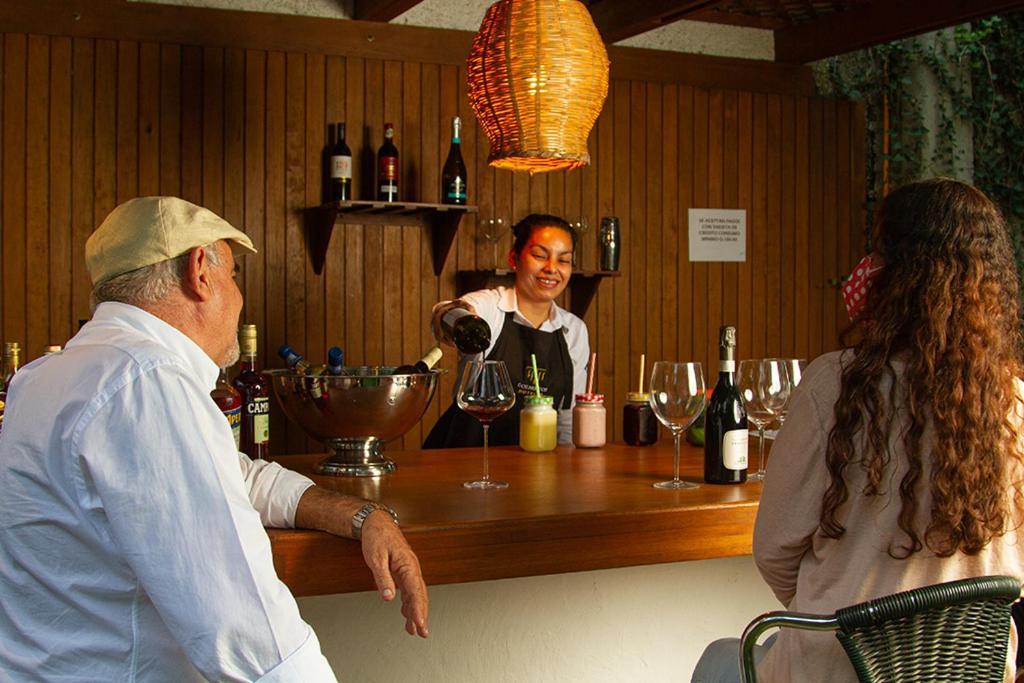 Dos Mundos Hotel